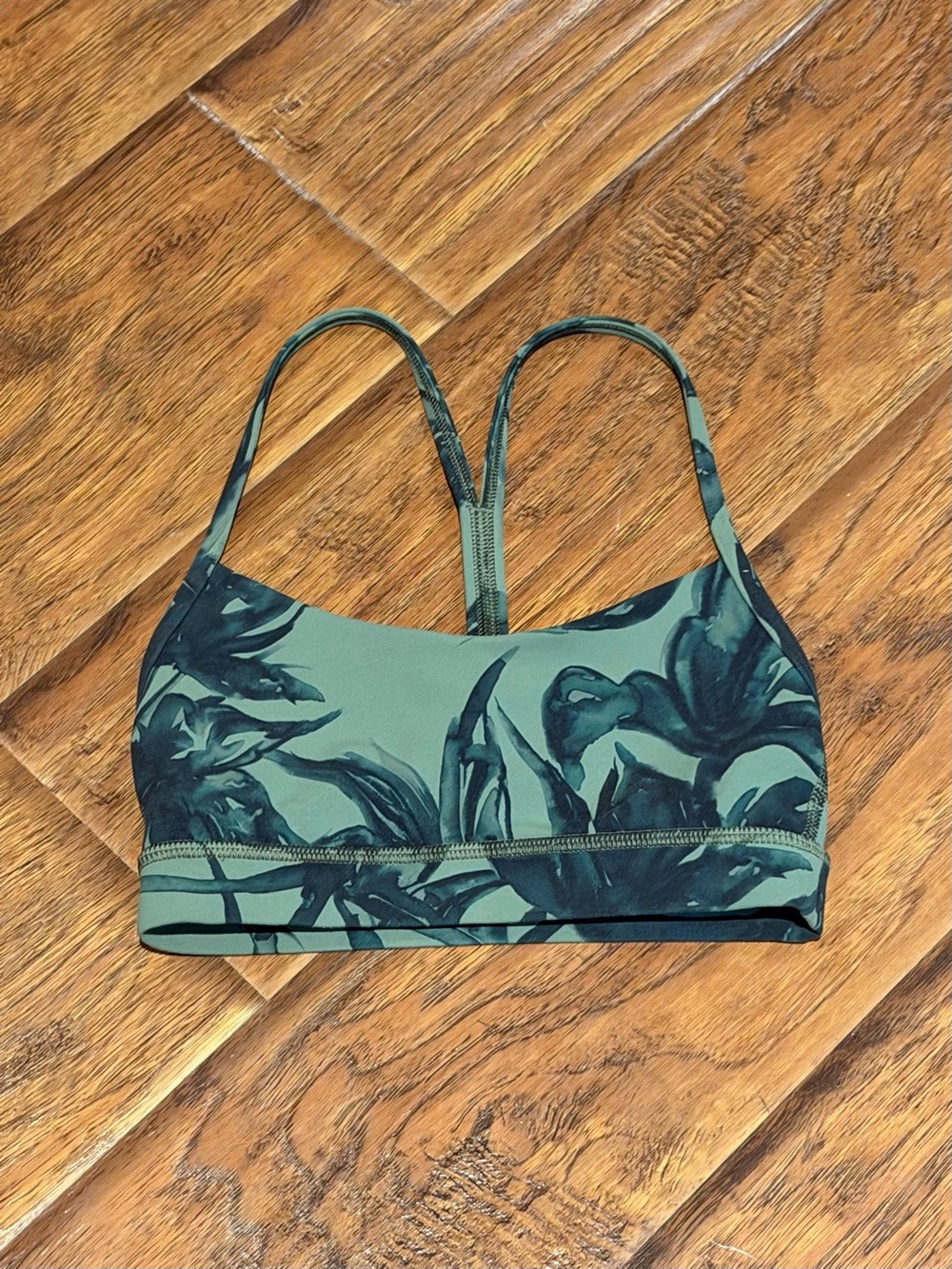Lululemon Flow Y Bra Nulu *Light Support, A–C Cups